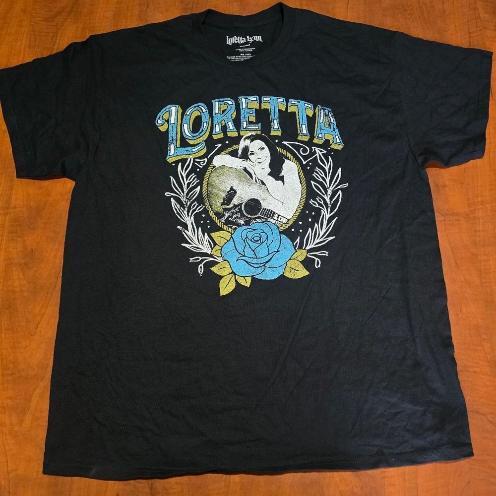 Loretta Lynn Photo Rose Short Sleeve Front Side Crew Neck Graphic Tee XL